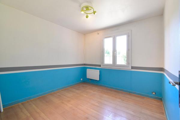 Maison de plain-pied avec garage