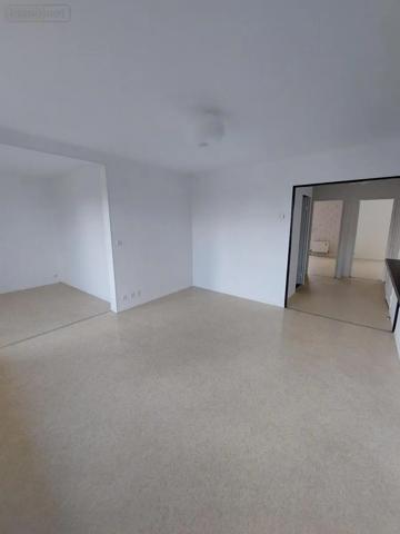 Location - Appartement Reims 51100 4 pièces 74 m 2