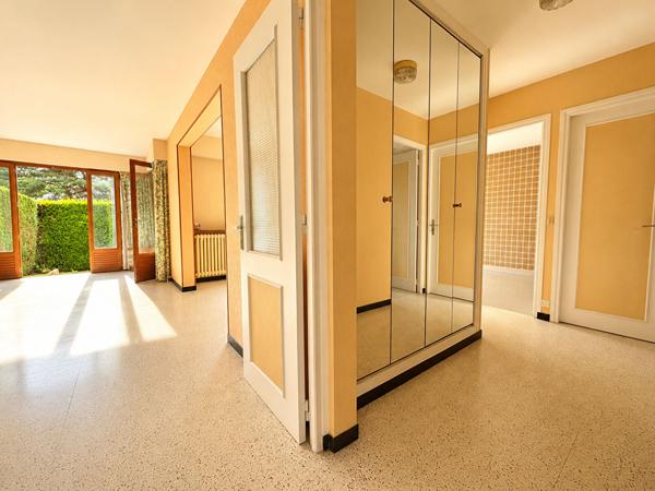 Maison Verrieres Le Buisson 7 pièce(s) 125 m2