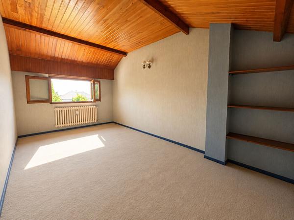 Maison Verrieres Le Buisson 7 pièce(s) 125 m2