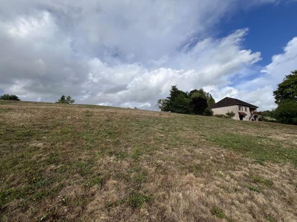 Terrain à vendre |  Arnac-Pompadour |  2475 m²