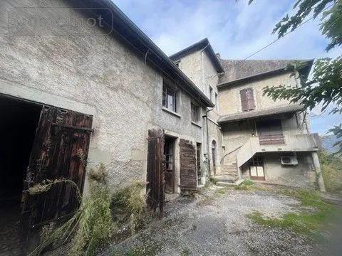 Achat - Maison | Maison à restaurer La Ravoire 73490 12 pièces 264 m 2 2501 m 2