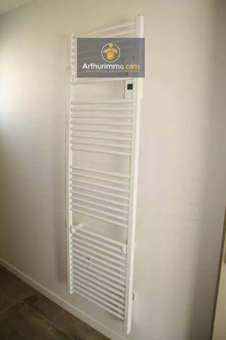 Location                                                      Maison
                        
                     3 pièces                      70 m2                     à La Croix-Helléan