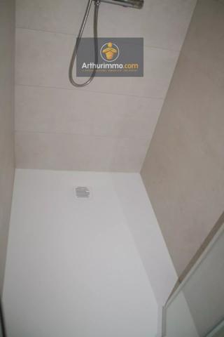 Location                                                      Maison
                        
                     3 pièces                      70 m2                     à La Croix-Helléan