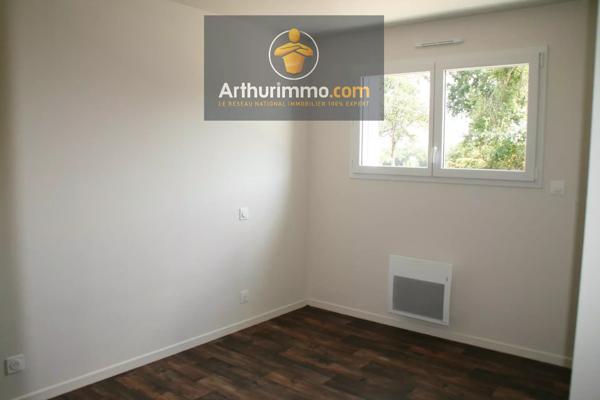 Location                                                      Maison
                        
                     3 pièces                      70 m2                     à La Croix-Helléan
