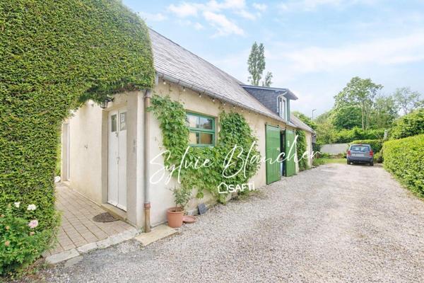 MAISON 210 M2  AVEC DEPENDANCES -  5 CHAMBRES - TERRAIN 1 728 M2