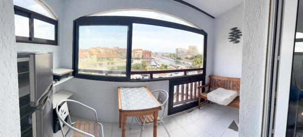 COUP DE CŒUR FACE À LA MARINA – T3 AVEC TERRASSE & LOGGIA À CANET