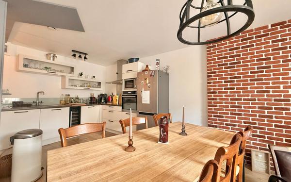 Appartement à vendre    3 pièces •  Longeault