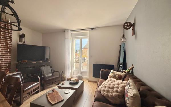 Appartement à vendre    3 pièces •  Longeault