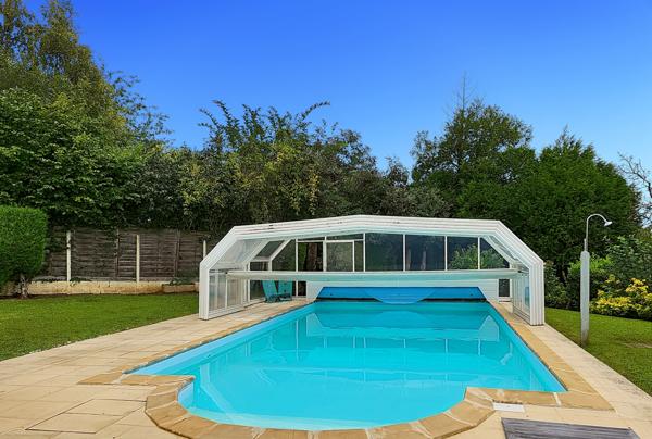 Montlhéry (91310) BELLE PROPRIETE AVEC PISCINE + SOUS-SOL TOTAL + TERRAIN AVEC MAGNIFIQUE VUE DEGAGEE