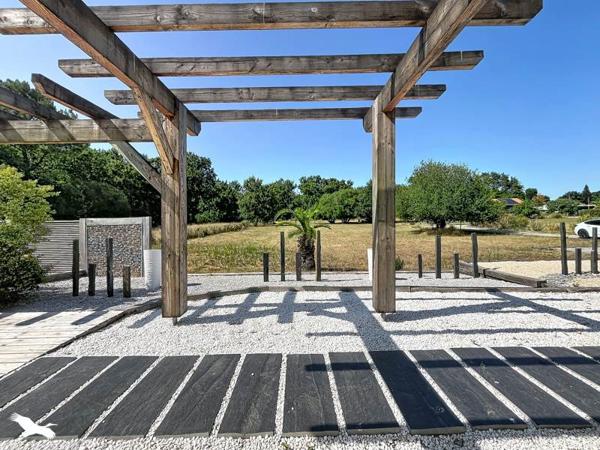 Maison 638 450 € Biganos 4 p 155,3 m² DPE A