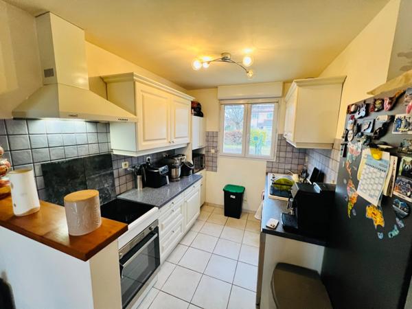 Maison 3 chambres, jardin, et garage