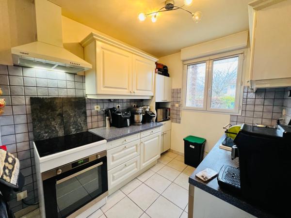 Maison 3 chambres, jardin, et garage