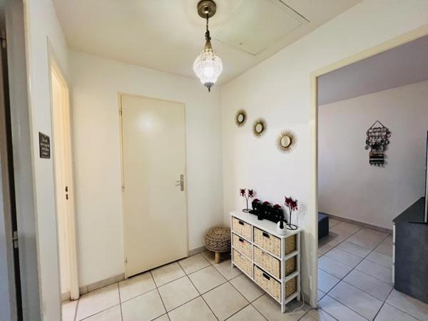 Maison 3 chambres, jardin, et garage