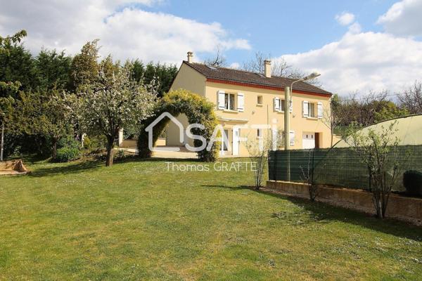 Sarlat, vaste pavillon sur sous sol avec studio indépendant