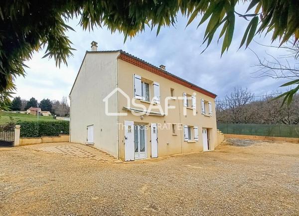 Sarlat, vaste pavillon sur sous sol avec studio indépendant