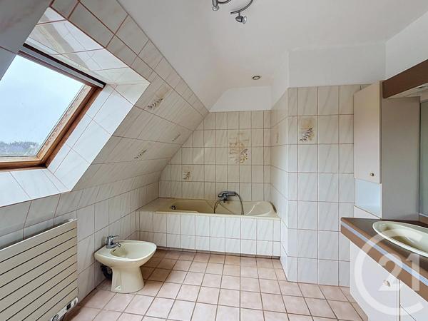 Maison à vendre  5 pièces - 142 m 2   LANNION  - 22