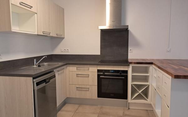 Appartement à louer    3 pièces •  Saint-Pierre-d'Irube