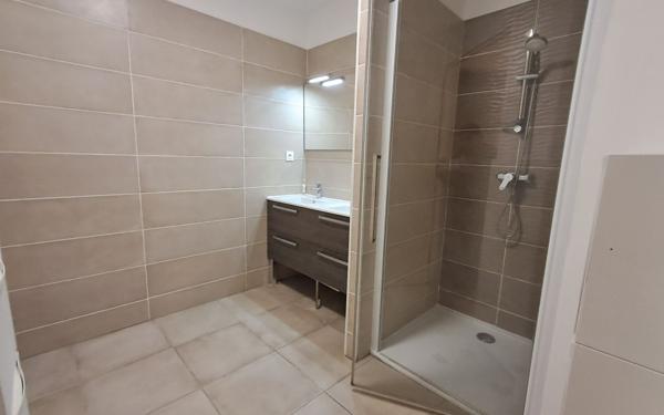 Appartement à louer    3 pièces •  Saint-Pierre-d'Irube