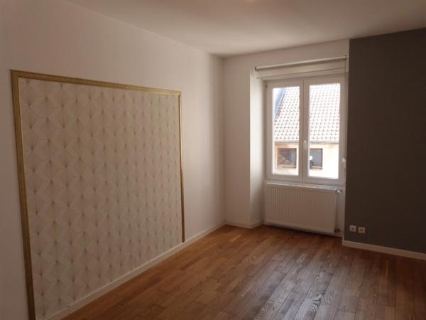 Dpt Moselle (57), à louer SARREGUEMINES appartement T4 de 80,7 m² - Terrain de 0,00 m²
