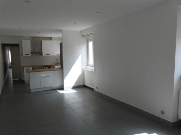 Dpt Moselle (57), à louer SARREGUEMINES appartement T4 de 80,7 m² - Terrain de 0,00 m²