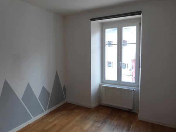 Dpt Moselle (57), à louer SARREGUEMINES appartement T4 de 80,7 m² - Terrain de 0,00 m²