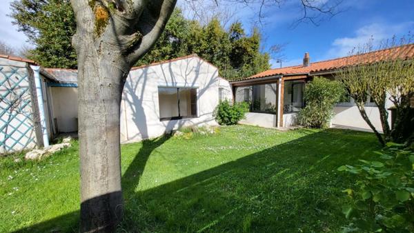 LA ROCHELLE - 17137 - MAISON PLAIN PIED - 2 CHAMBRES - JARDIN - PARKING