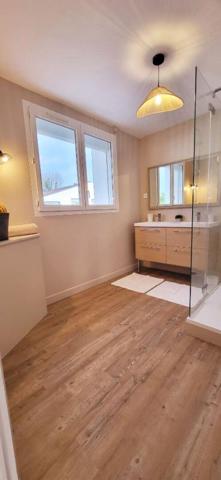 LA ROCHELLE - 17137 - MAISON PLAIN PIED - 2 CHAMBRES - JARDIN - PARKING