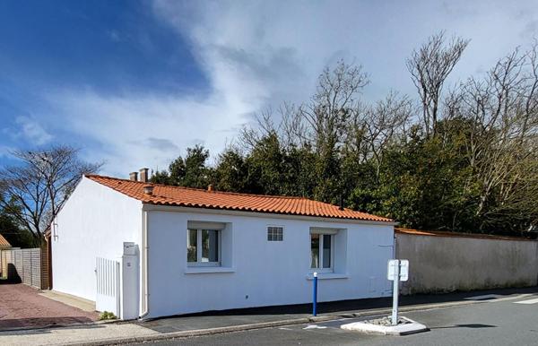 LA ROCHELLE - 17137 - MAISON PLAIN PIED - 2 CHAMBRES - JARDIN - PARKING