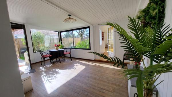 LA ROCHELLE - 17137 - MAISON PLAIN PIED - 2 CHAMBRES - JARDIN - PARKING