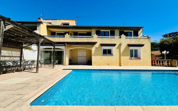 Maison à vendre    7 pièces •  Six-Fours-les-Plages