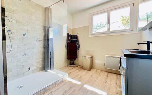 Maison à vendre    7 pièces •  Six-Fours-les-Plages