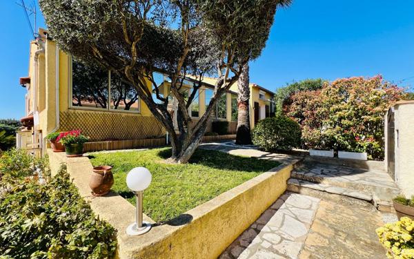 Maison à vendre    7 pièces •  Six-Fours-les-Plages