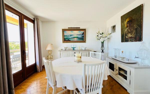 Maison à vendre    7 pièces •  Six-Fours-les-Plages