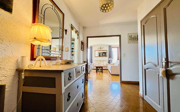 Maison à vendre    7 pièces •  Six-Fours-les-Plages