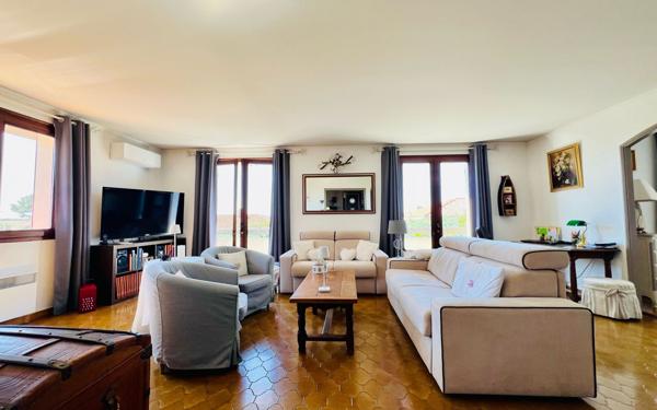 Maison à vendre    7 pièces •  Six-Fours-les-Plages