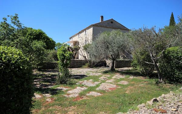 Maison à vendre    10 pièces •  Les Vans