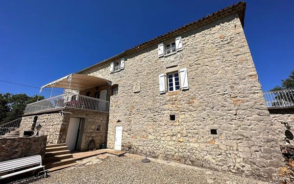 Maison à vendre    10 pièces •  Les Vans