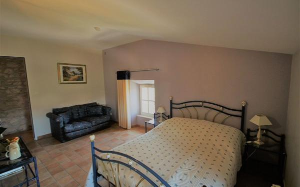 Maison à vendre    10 pièces •  Les Vans