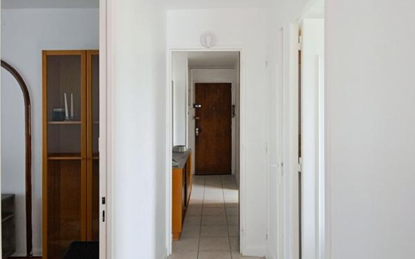 Appartement à louer    4 pièces •  Lyon 8