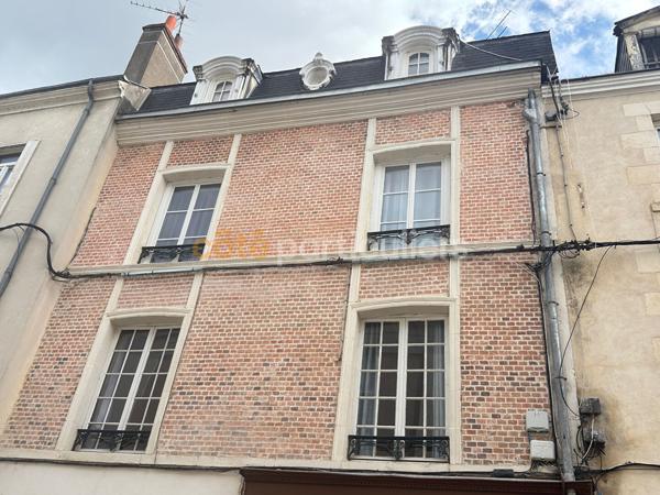 Vente
                Appartement75 m² - 3 Pièces -
                    ORLEANS (45000)