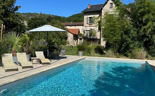 Maison à vendre    6 pièces •  Saint-Antonin-Noble-Val