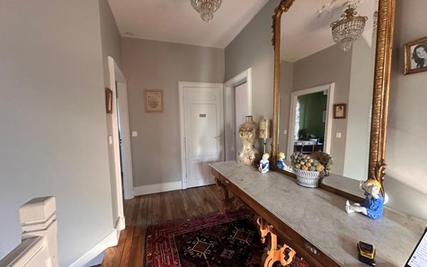 Maison à vendre    6 pièces •  Saint-Antonin-Noble-Val