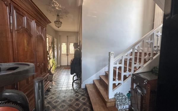 Maison à vendre    6 pièces •  Saint-Antonin-Noble-Val