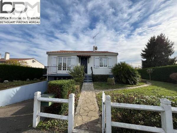 A vendre à la Tourlandry. Maison parfaitement entretenue, dans un quartier calme. Découvrez cet...