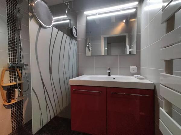 maison 7 pièces 226m² à vendre à Roquefort