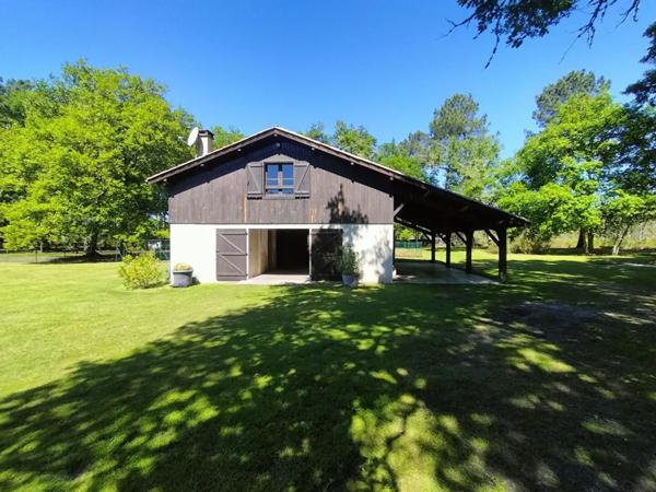 maison 7 pièces 226m² à vendre à Roquefort