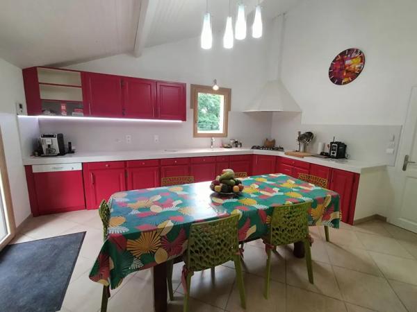 maison 7 pièces 226m² à vendre à Roquefort