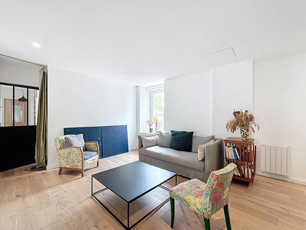 AURAY CENTRE Superbe appartement T4, 2 chambres, de 123,82 m²