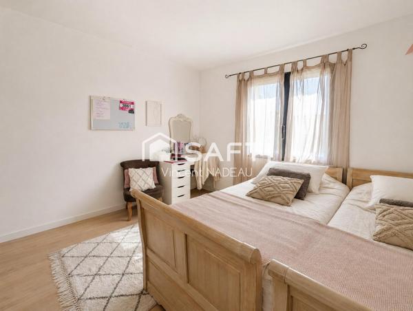 Maison - 5  pièces - 140 m²